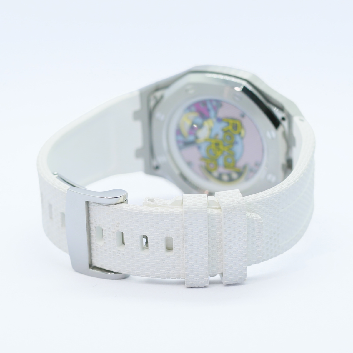 Stainless Steel Case & Rubber Strap | 12:00 Crown | White