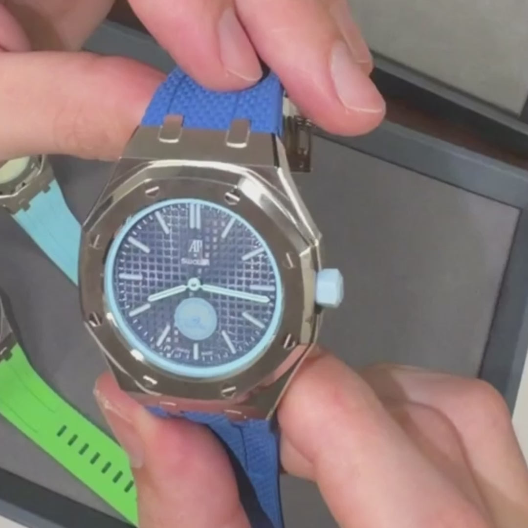Stainless Steel Case & Rubber Strap | 3:00 Crown | Blue