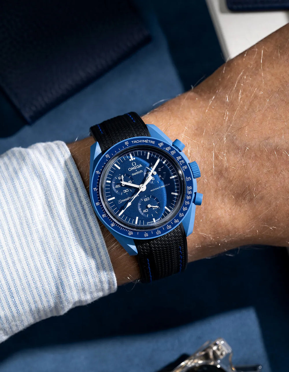 Moonswatch Curved Vertech Rubber Strap - Black & Blue